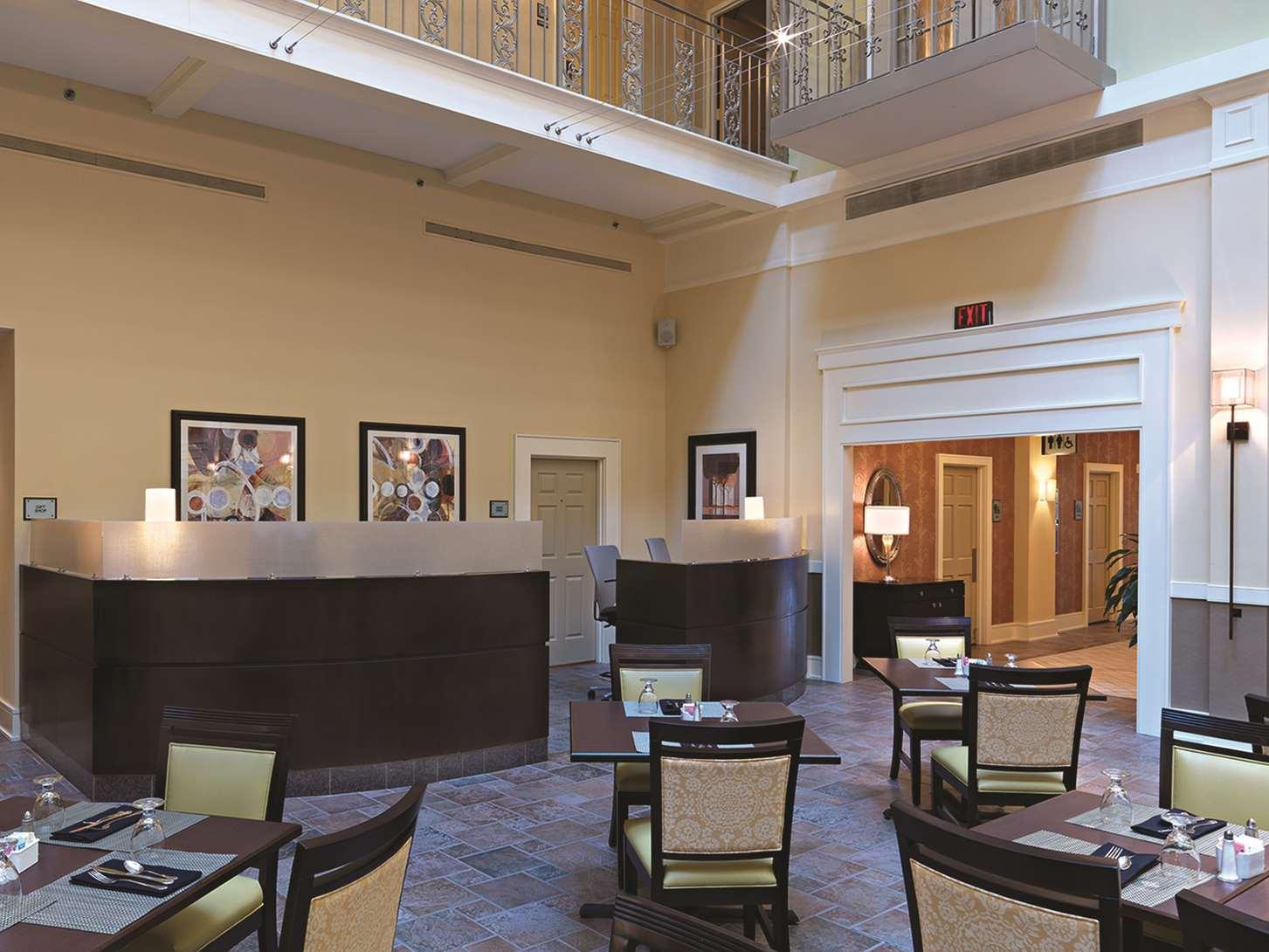Doubletree By Hilton At The Battery Atlanta Hotel Smyrna