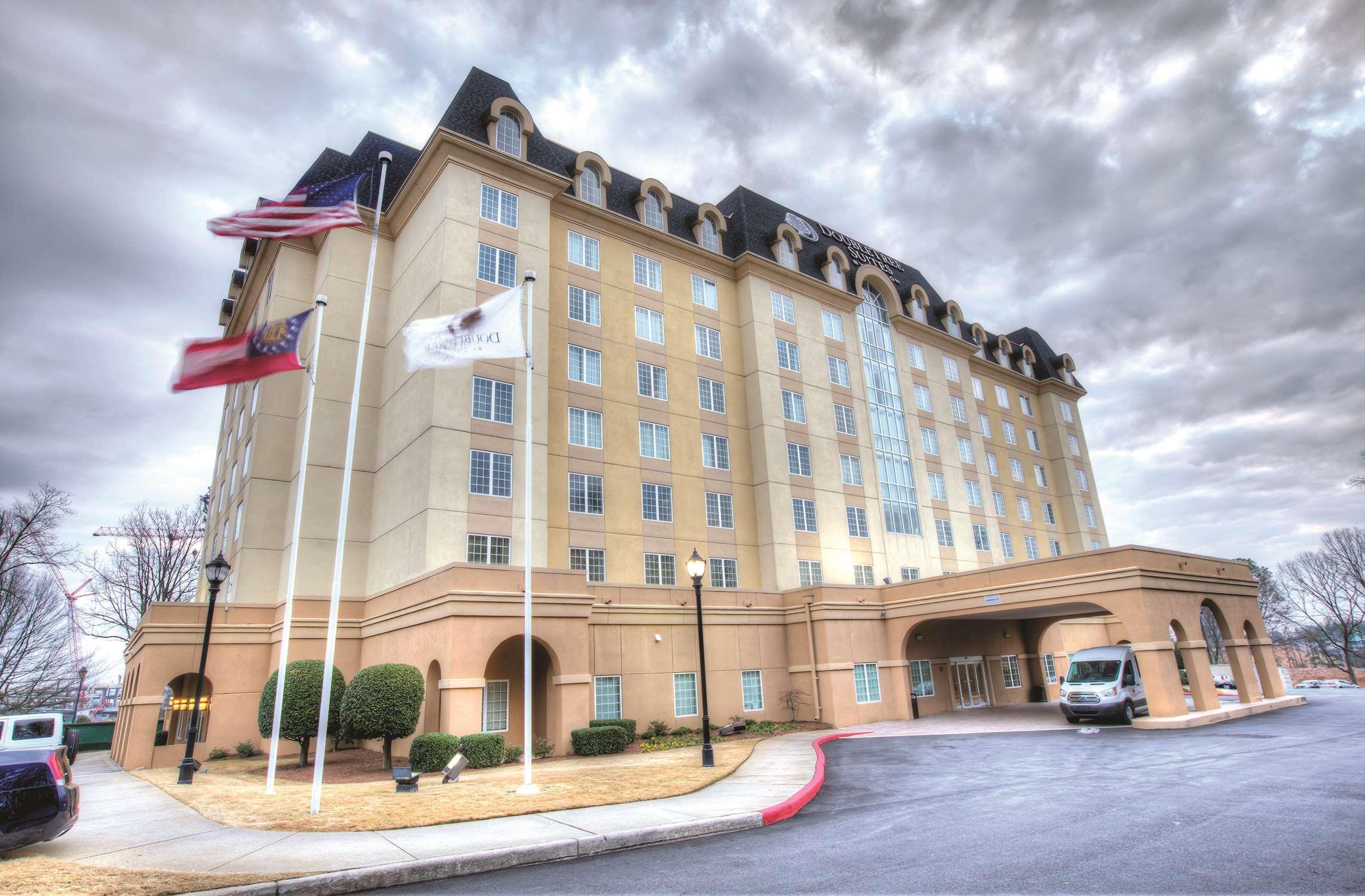 Hotel Doubletree By Hilton At The Battery Atlanta Smyrna